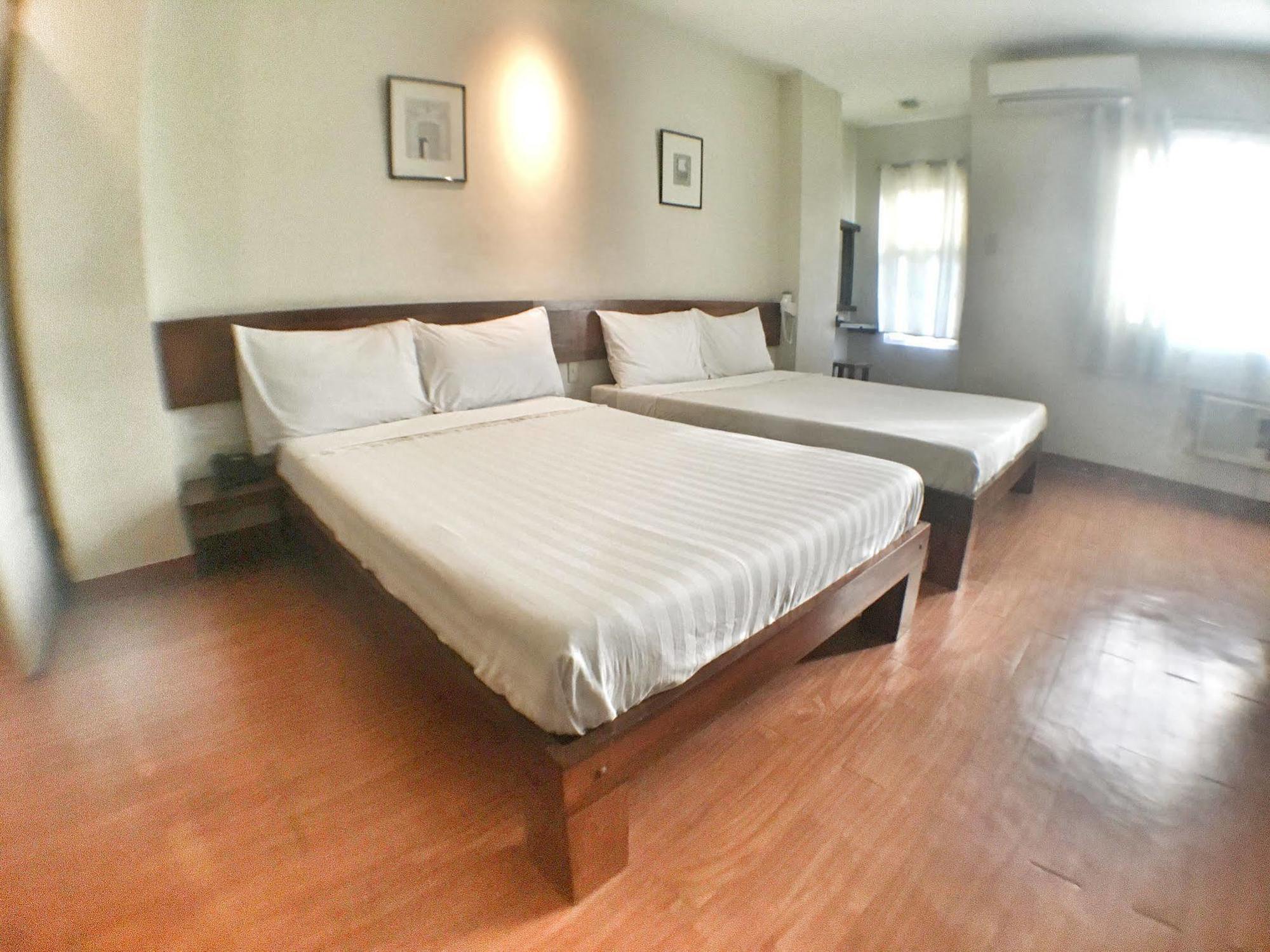 Ilocos Rosewell Hotell Eksteriør bilde